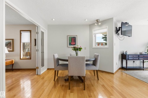 108 Ironwood Place, Edmonton, AB - Indoor Photo Showing Dining Room