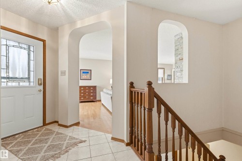 108 Ironwood Place, Edmonton, AB - Indoor Photo Showing Other Room