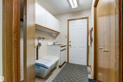 108 Ironwood Place, Edmonton, AB - Indoor Photo Showing Other Room