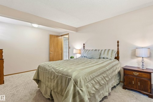 108 Ironwood Place, Edmonton, AB - Indoor Photo Showing Bedroom