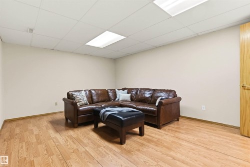 108 Ironwood Place, Edmonton, AB - Indoor Photo Showing Other Room