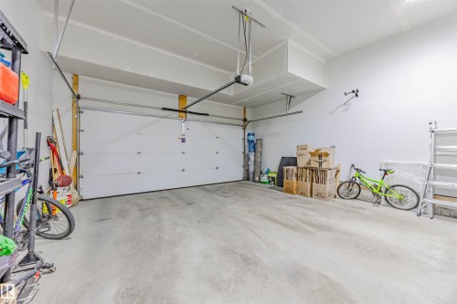 8086 Kiriak Link, Edmonton, AB - Indoor Photo Showing Garage
