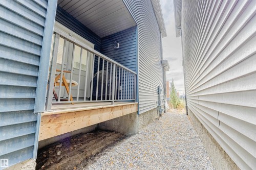 8086 Kiriak Link, Edmonton, AB - Outdoor