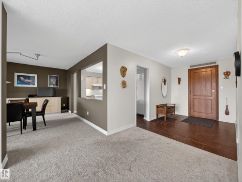 1002 9929 Saskatchewan Drive, Edmonton, AB - Indoor Photo Showing Other Room