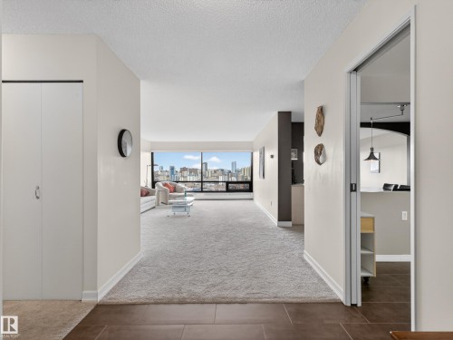 1002 9929 Saskatchewan Drive, Edmonton, AB - Indoor Photo Showing Other Room
