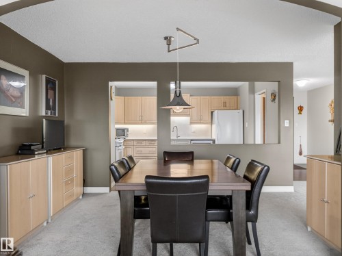 1002 9929 Saskatchewan Drive, Edmonton, AB - Indoor