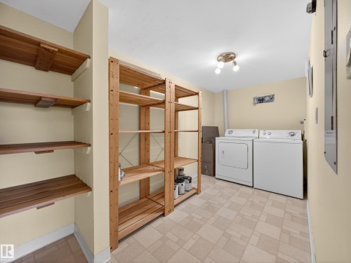 1002 9929 Saskatchewan Drive, Edmonton, AB - Indoor Photo Showing Laundry Room
