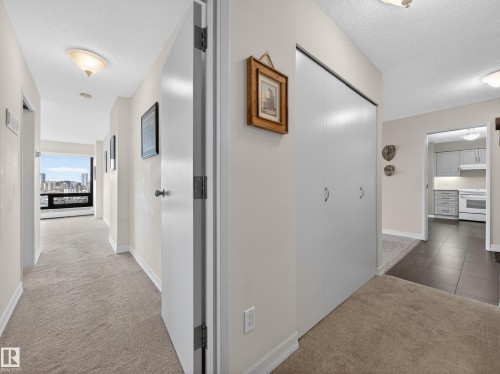1002 9929 Saskatchewan Drive, Edmonton, AB - Indoor Photo Showing Other Room