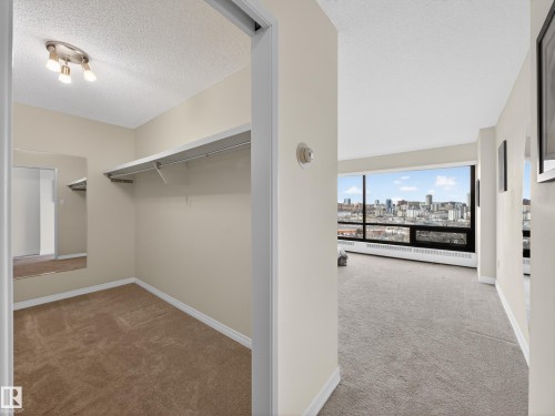 1002 9929 Saskatchewan Drive, Edmonton, AB - Indoor