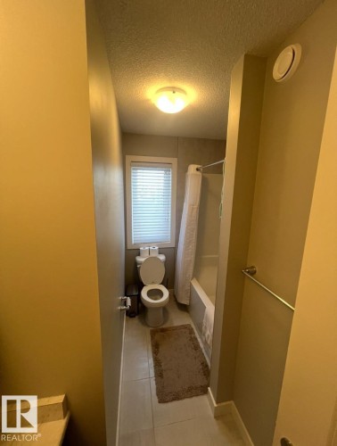 1539 200 Street, Edmonton, AB - Indoor Photo Showing Bathroom