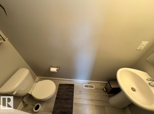 1539 200 Street, Edmonton, AB - Indoor Photo Showing Bathroom