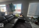 1539 200 Street, Edmonton, AB  - Indoor Photo Showing Living Room 