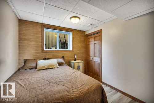 253 Birchwood Drive, Devon, AB - Indoor Photo Showing Bedroom