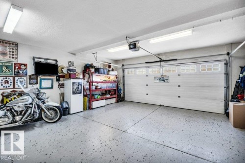 253 Birchwood Drive, Devon, AB - Indoor Photo Showing Garage