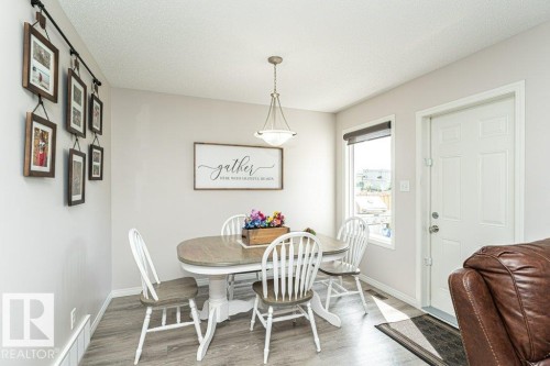8727 Carson Way, Edmonton, AB - Indoor Photo Showing Dining Room