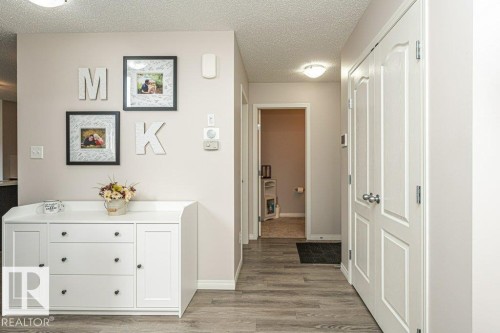 8727 Carson Way, Edmonton, AB - Indoor Photo Showing Other Room