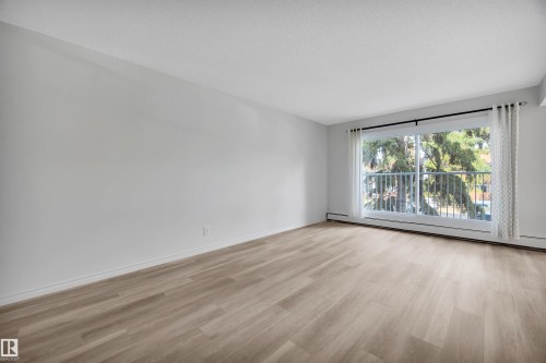 222 5730 Riverbend Road, Edmonton, AB - Indoor Photo Showing Other Room