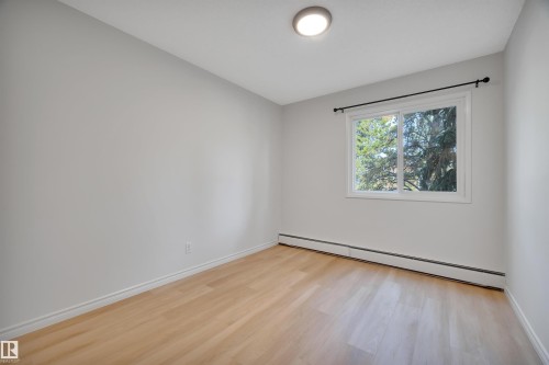 222 5730 Riverbend Road, Edmonton, AB - Indoor Photo Showing Other Room
