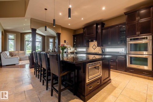7620 98A Avenue, Edmonton, AB - Indoor Photo Showing Kitchen With Upgraded Kitchen