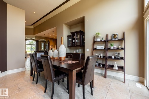 7620 98A Avenue, Edmonton, AB - Indoor Photo Showing Dining Room