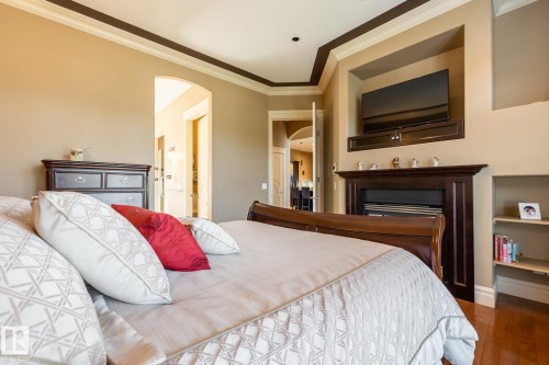 7620 98A Avenue, Edmonton, AB - Indoor Photo Showing Bedroom