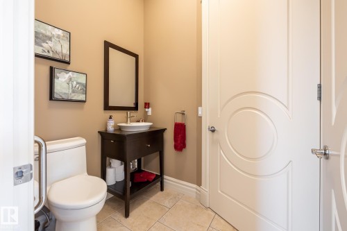7620 98A Avenue, Edmonton, AB - Indoor Photo Showing Bathroom