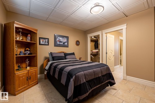 7620 98A Avenue, Edmonton, AB - Indoor Photo Showing Bedroom