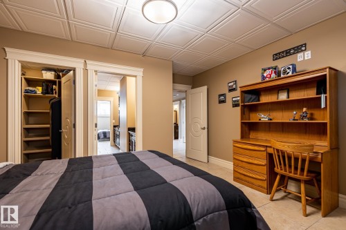 7620 98A Avenue, Edmonton, AB - Indoor Photo Showing Bedroom