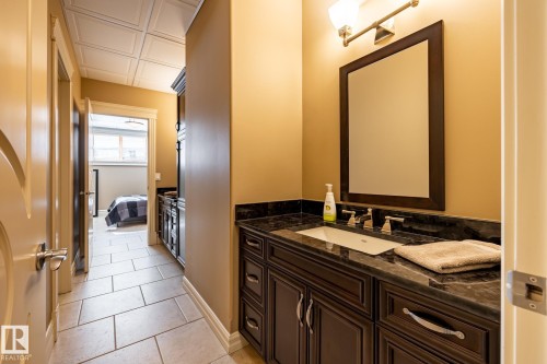 7620 98A Avenue, Edmonton, AB - Indoor Photo Showing Bathroom