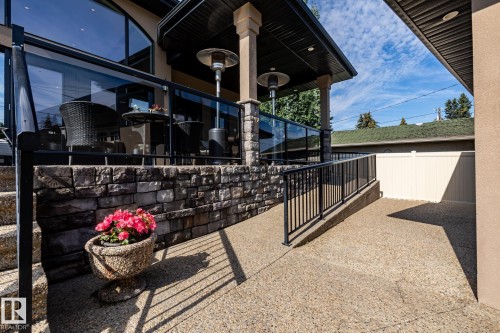 7620 98A Avenue, Edmonton, AB - Outdoor With Exterior