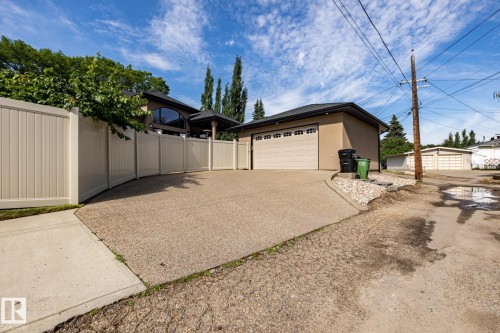 7620 98A Avenue, Edmonton, AB - Outdoor