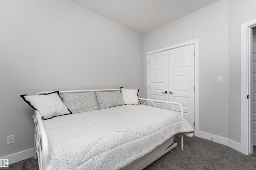 9338 Pear Link, Edmonton, AB - Indoor Photo Showing Bedroom
