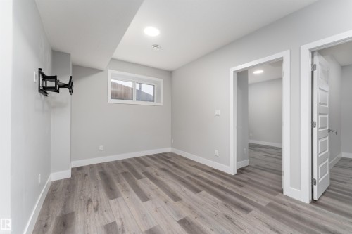9338 Pear Link, Edmonton, AB - Indoor Photo Showing Other Room