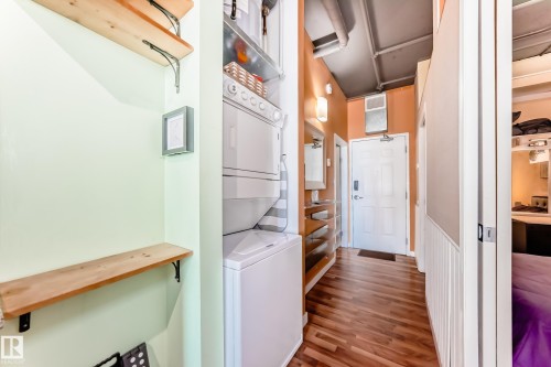 1010 10024 Jasper Avenue, Edmonton, AB - Indoor Photo Showing Laundry Room
