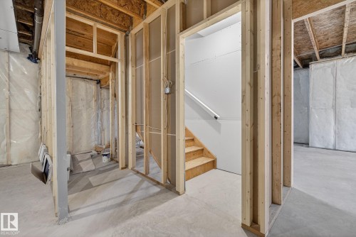 7087 Kiviaq Crescent, Edmonton, AB - Indoor Photo Showing Other Room