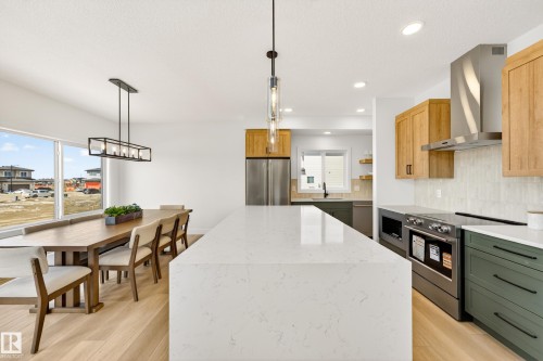 7087 Kiviaq Crescent, Edmonton, AB - Indoor