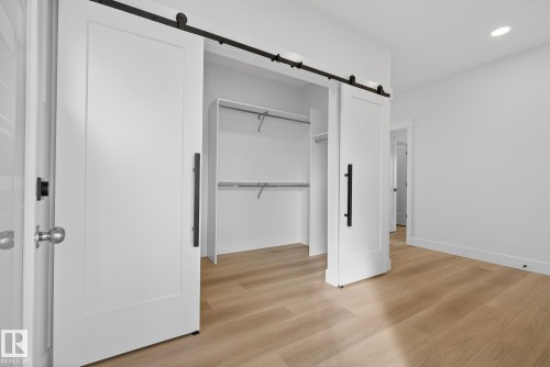 7087 Kiviaq Crescent, Edmonton, AB - Indoor Photo Showing Other Room