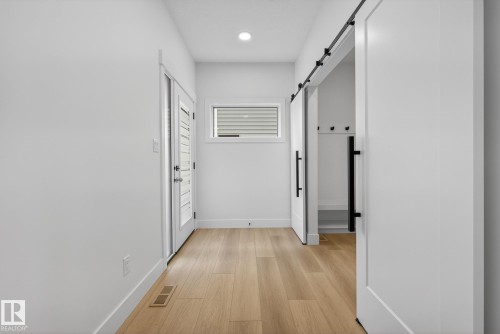 7087 Kiviaq Crescent, Edmonton, AB - Indoor Photo Showing Other Room
