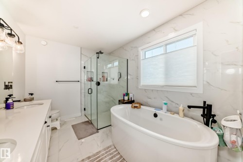 71 Jamison Crescent, St. Albert, AB - Indoor Photo Showing Bathroom
