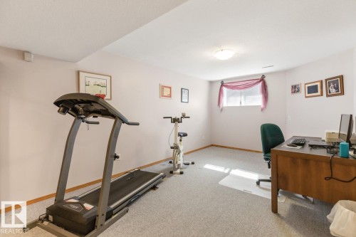 6704 164 Avenue, Edmonton, AB - Indoor Photo Showing Gym Room