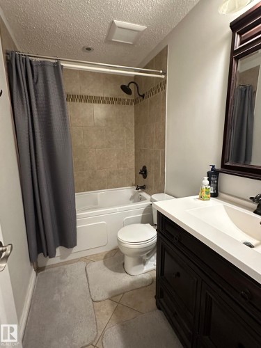 171 Willow Drive, Wetaskiwin, AB - Indoor Photo Showing Bathroom