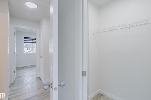 5604 202 Street, Edmonton, AB - Indoor Photo Showing Other Room