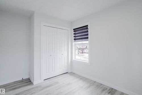 5604 202 Street, Edmonton, AB - Indoor Photo Showing Other Room