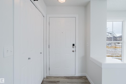 5604 202 Street, Edmonton, AB - Indoor Photo Showing Other Room