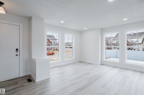 5604 202 Street, Edmonton, AB - Indoor Photo Showing Other Room