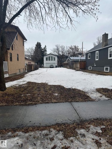 10708 75 Avenue, Edmonton, AB 