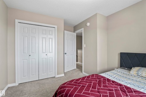 2526 19A Avenue Nw, Edmonton, AB - Indoor Photo Showing Bedroom
