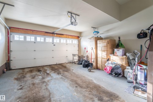 2526 19A Avenue Nw, Edmonton, AB - Indoor Photo Showing Garage