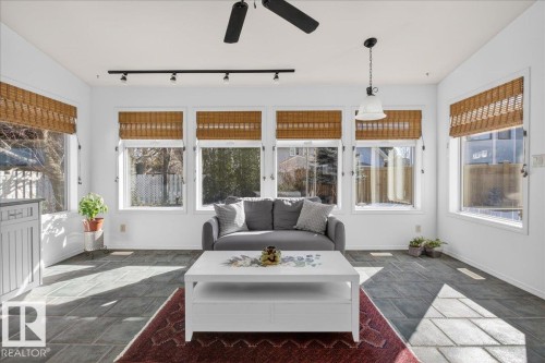 17715 57 Avenue, Edmonton, AB - Indoor Photo Showing Living Room