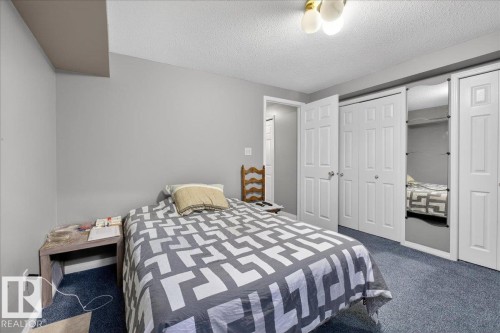 17715 57 Avenue, Edmonton, AB - Indoor Photo Showing Bedroom
